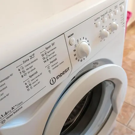 Iulia - Vibra Villa Controguerra